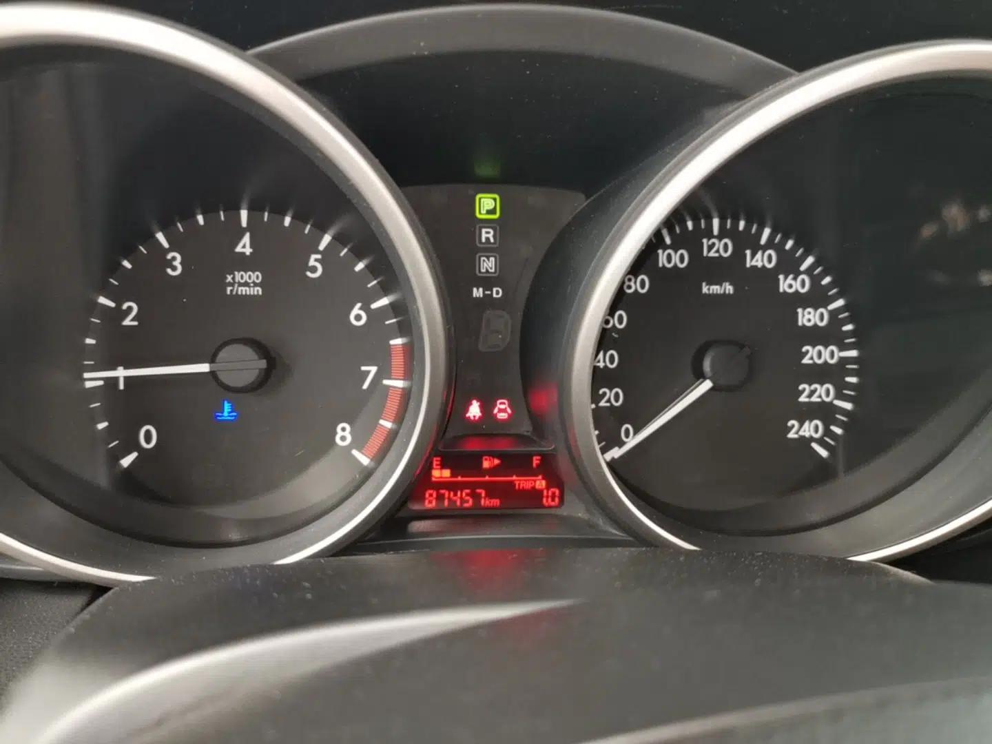 Mazda 5 2013 2.0L Automatic Comfort Edition — миниатюра 15