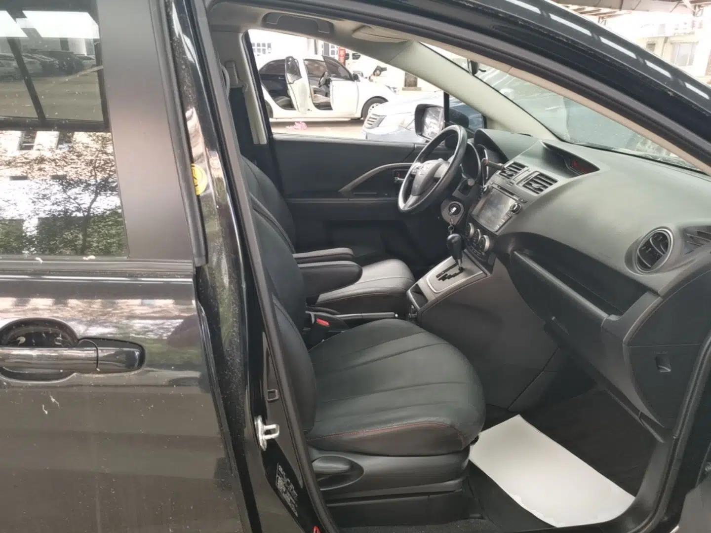 Mazda 5 2013 2.0L Automatic Comfort Edition — миниатюра 23