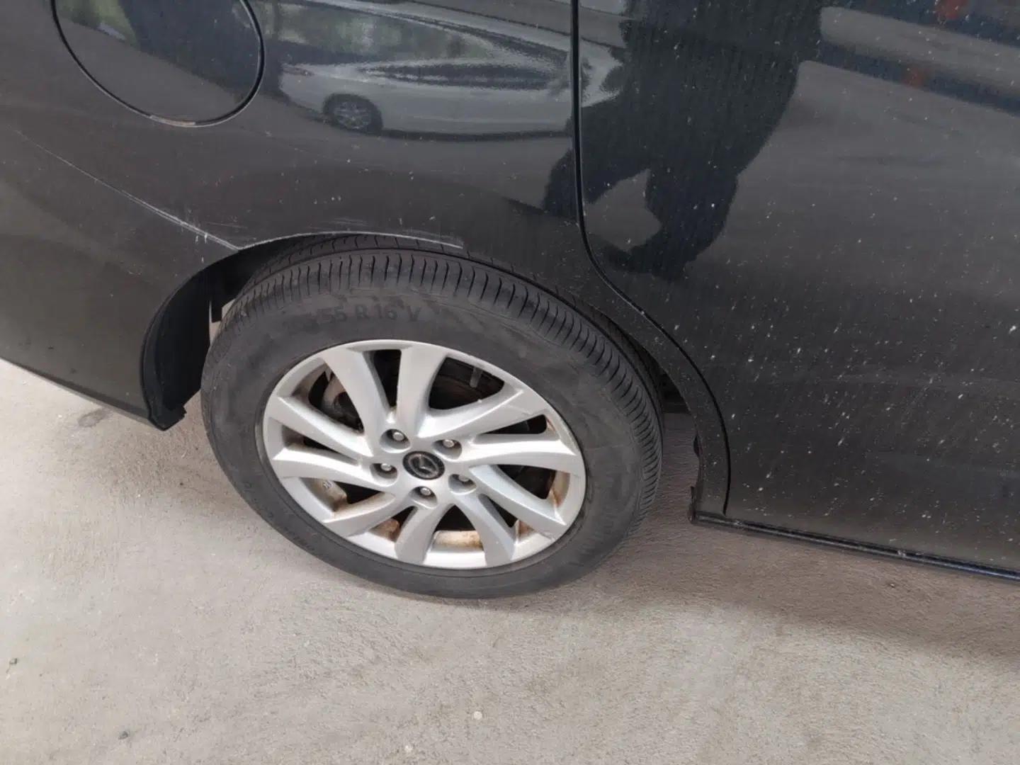 Mazda 5 2013 2.0L Automatic Comfort Edition — миниатюра 10