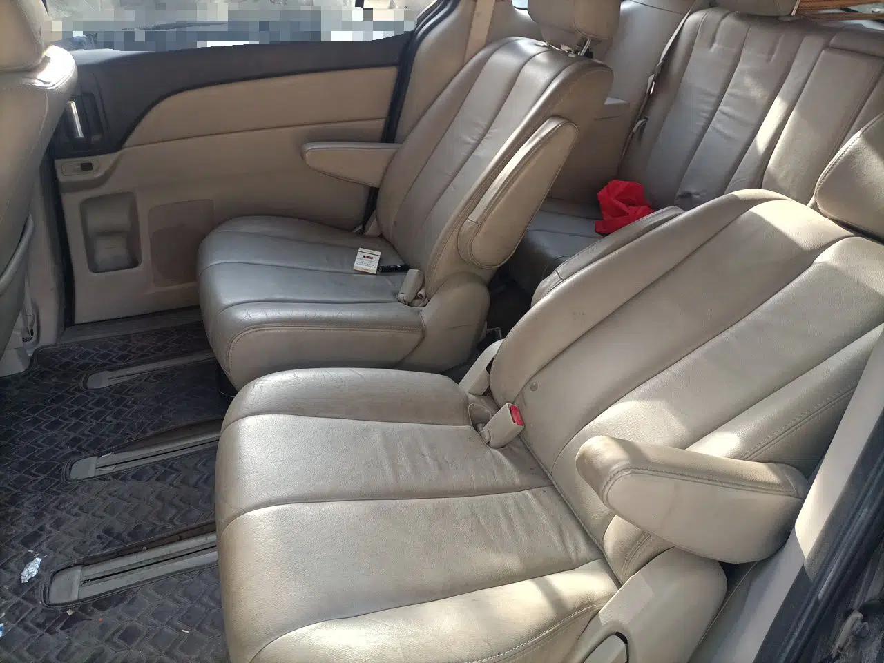 Mazda 8 2011 2.3L Deluxe Edition — миниатюра 18