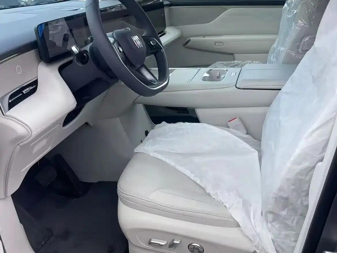 Buick Ultimate Family 2026 Pure Electric Luxury Edition — миниатюра 13