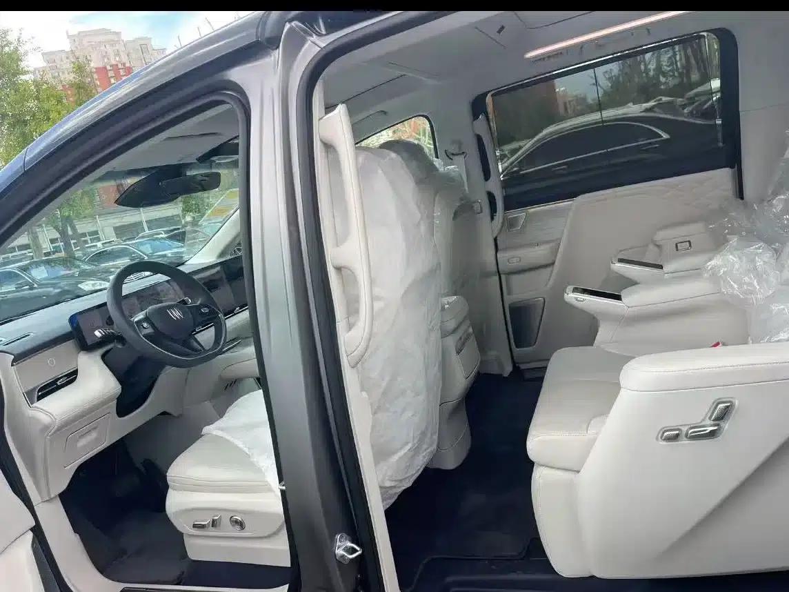 Buick Ultimate Family 2026 Pure Electric Luxury Edition — миниатюра 5