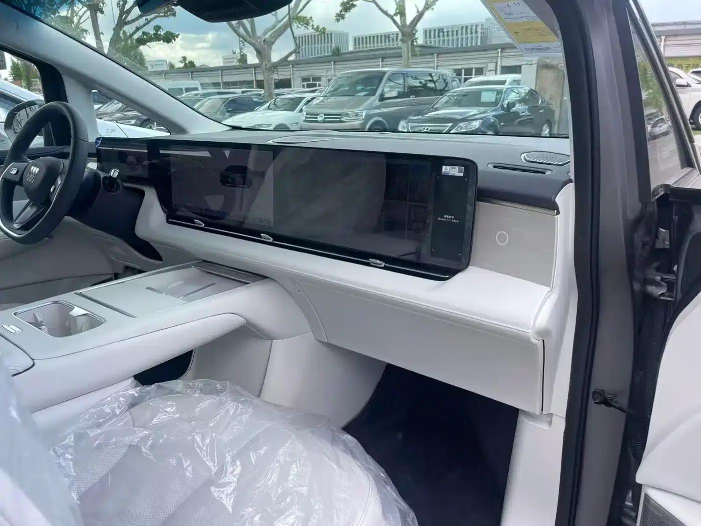 Buick Ultimate Family 2026 Pure Electric Luxury Edition — миниатюра 7