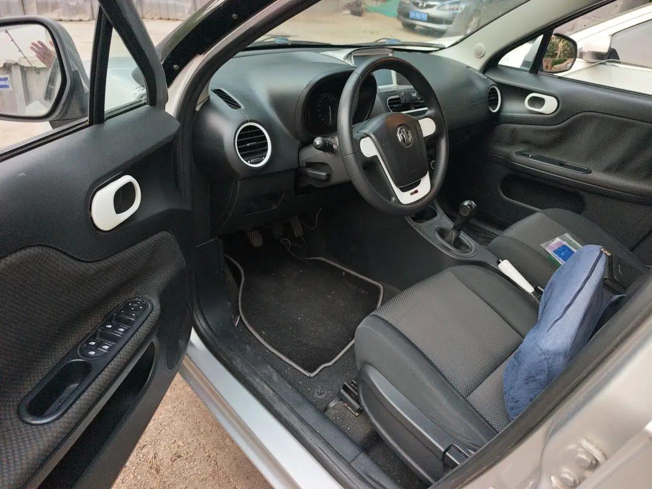 MG 3 2013 1.3L Manual Comfort Edition — миниатюра 17