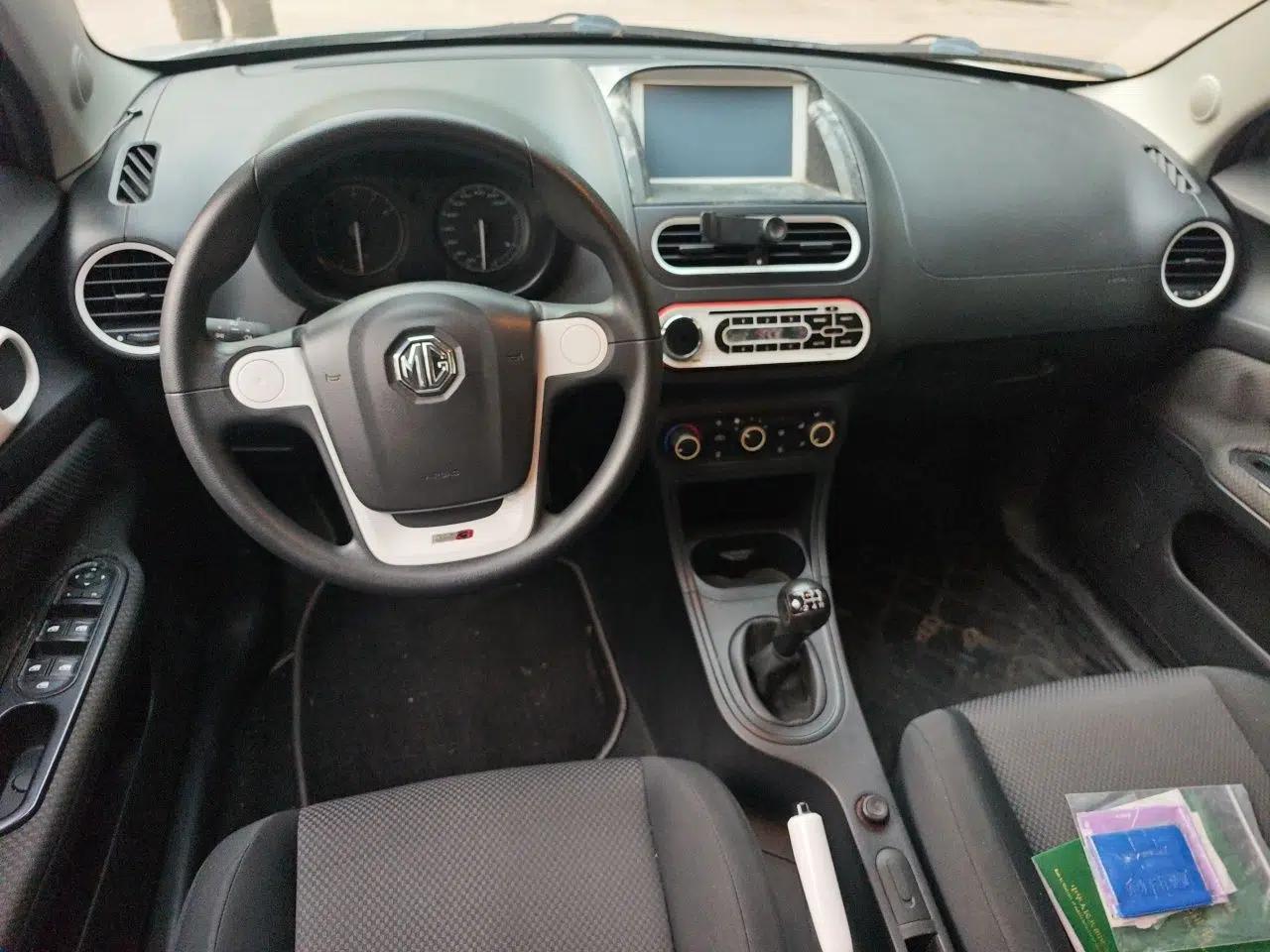 MG 3 2013 1.3L Manual Comfort Edition — миниатюра 10
