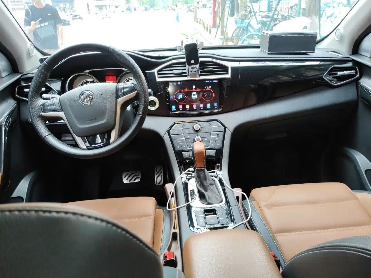 MG GS 2016 2.0TGI TST Four-Wheel Drive Flagship Edition — миниатюра 10