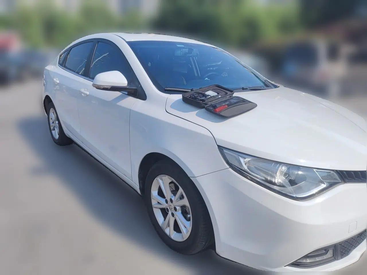 MG GT 2016 1.5L Automatic Value-Added Luxury Edition — миниатюра 3