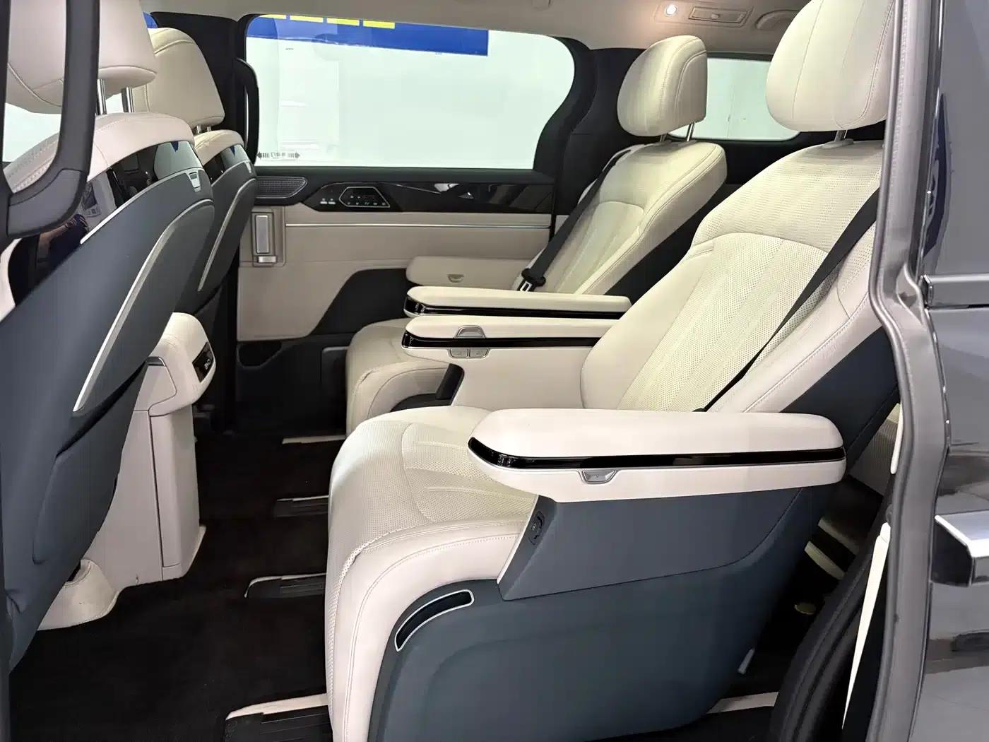 Summer 2026 DM-i 1.5T 218KM Superior Edition — миниатюра 8