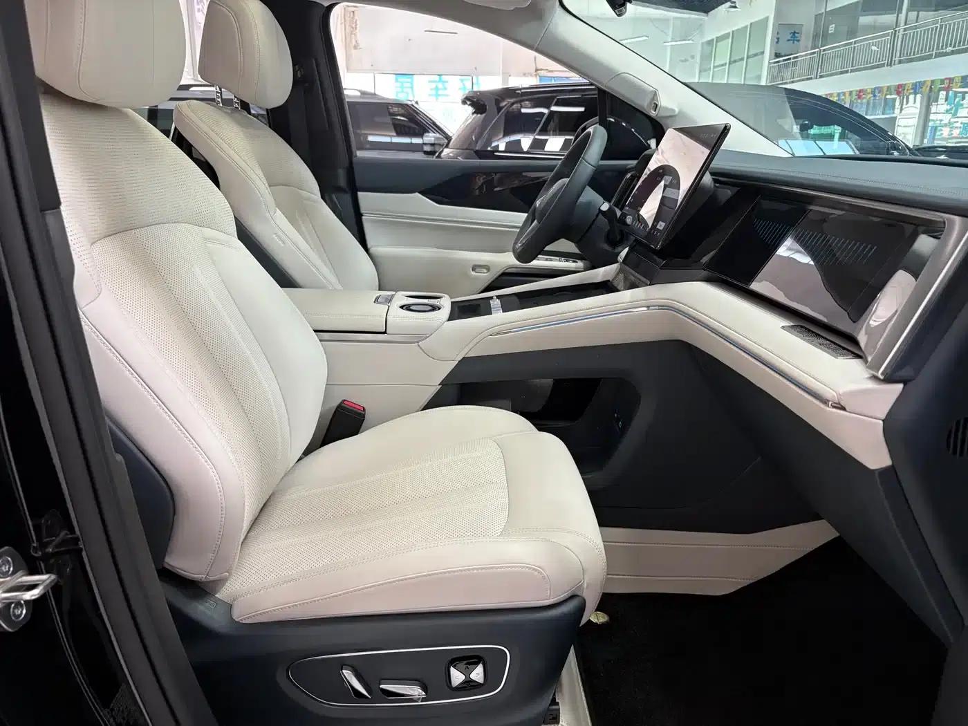 Summer 2026 DM-i 1.5T 218KM Superior Edition — миниатюра 9