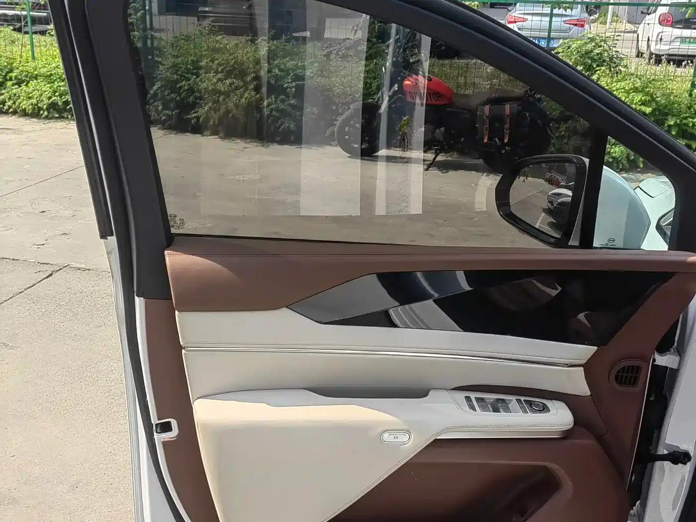 Summer 2025 DM-i 1.5T 180km/h Superior Edition — миниатюра 11