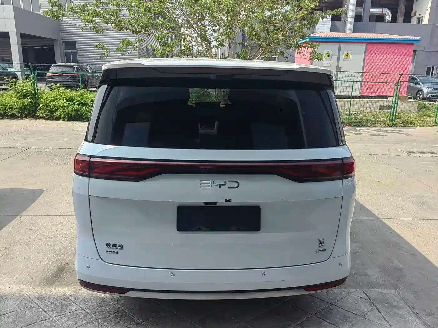 Summer 2025 DM-i 1.5T 180km/h Superior Edition — миниатюра 7
