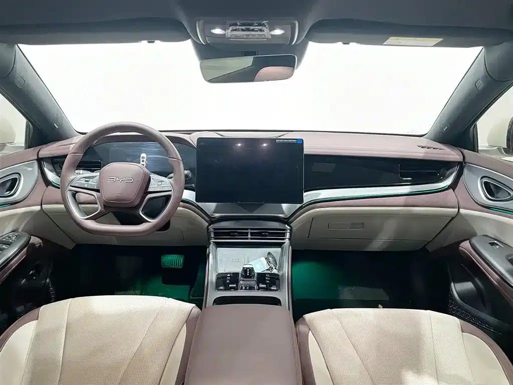 Seal 07 DM-i 2025 Intelligent Driving Edition DM-i 1.5L 125km Premium Model — миниатюра 12