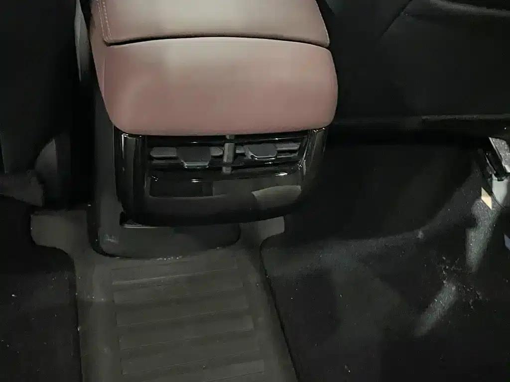 Seal 07 DM-i 2025 Intelligent Driving Edition DM-i 1.5L 125km Premium Model — миниатюра 8