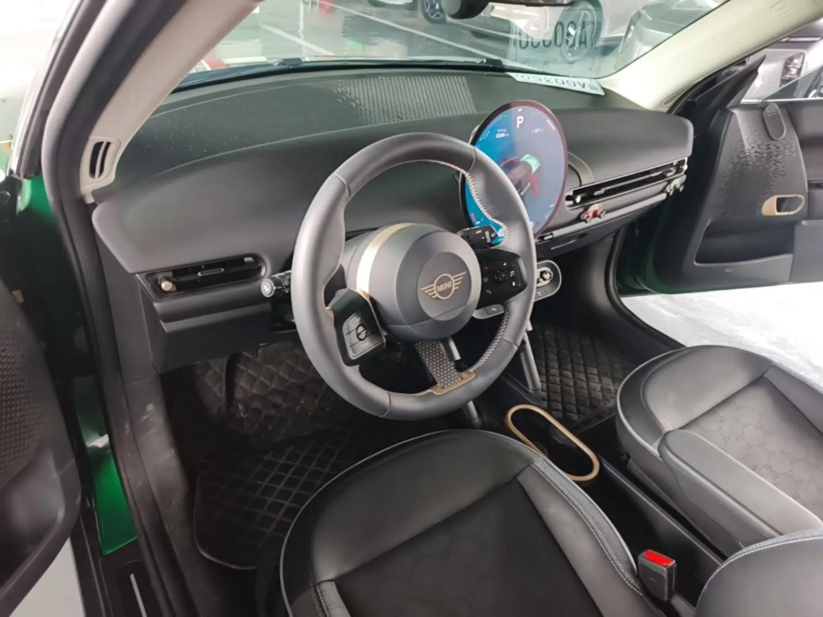 MINI Electric COOPER 2024 456km COOPER E Classic Edition — миниатюра 13