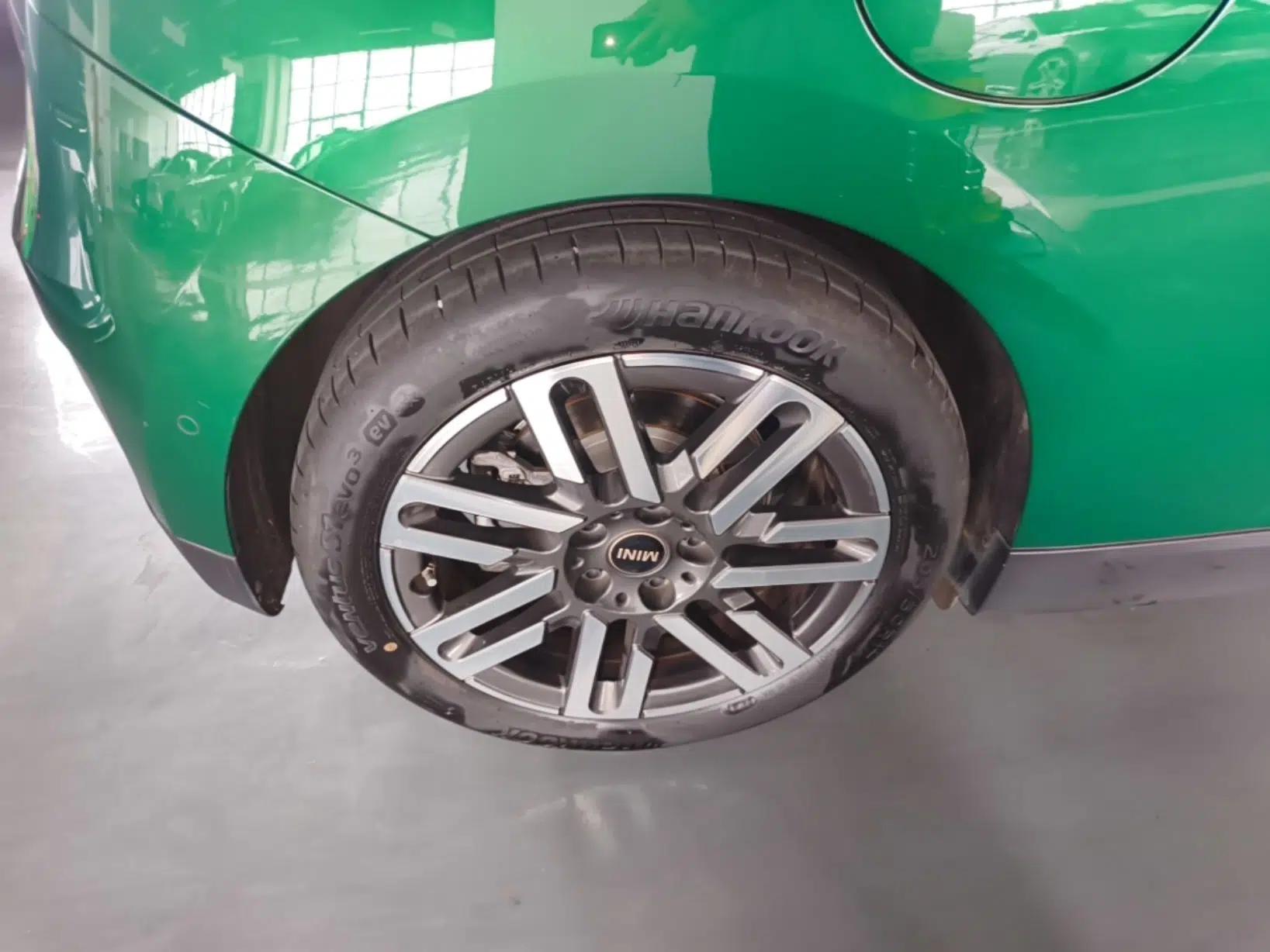 MINI Electric COOPER 2024 456km COOPER E Classic Edition — миниатюра 10