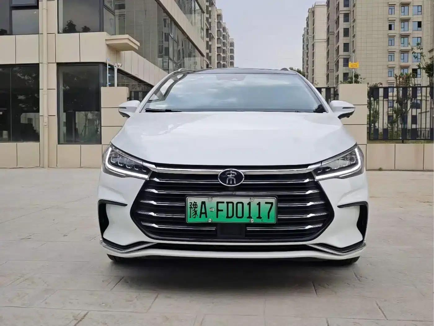 Song MAX New Energy 2022 DM-i 105KM Flagship Edition — миниатюра 2