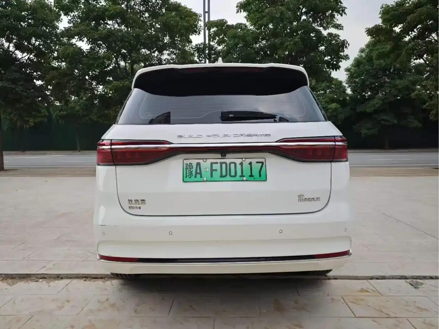 Song MAX New Energy 2022 DM-i 105KM Flagship Edition — миниатюра 6