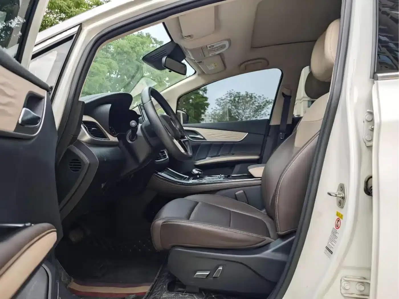 Song MAX New Energy 2022 DM-i 105KM Flagship Edition — миниатюра 7