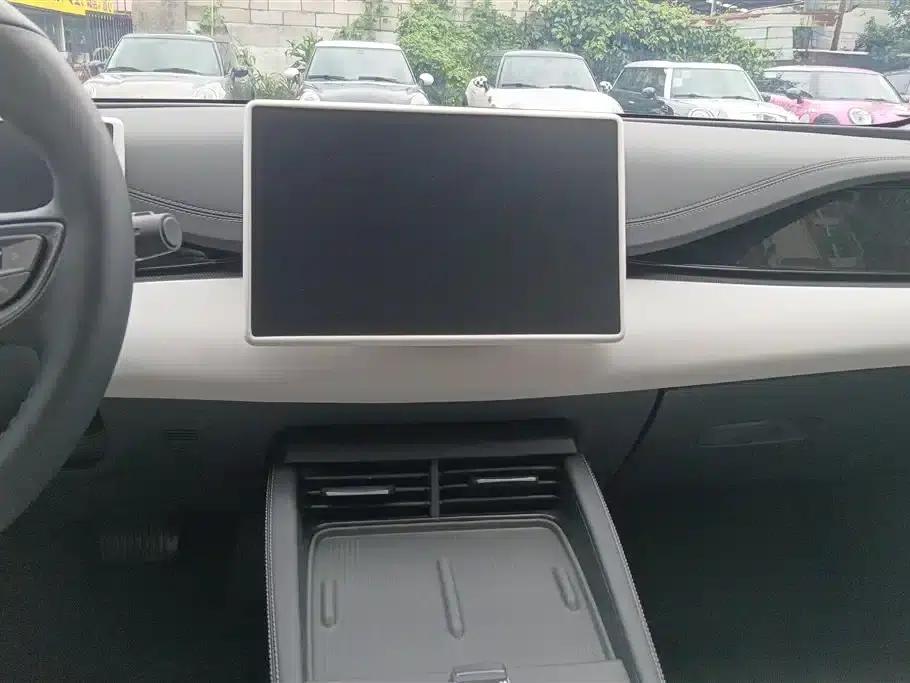 Seal 06 DM-i Touring Edition 2025 DM-i 150KM Premium Model — миниатюра 13