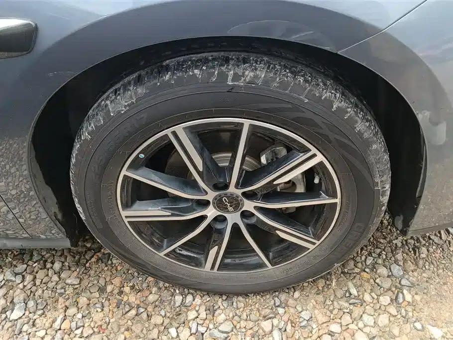 Seal 06 DM-i Touring Edition 2025 DM-i 150KM Premium Model — миниатюра 6