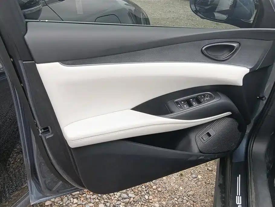 Seal 06 DM-i Touring Edition 2025 DM-i 150KM Premium Model — миниатюра 7