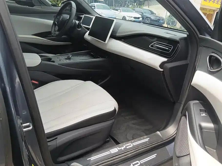 Seal 06 DM-i Touring Edition 2025 DM-i 150KM Premium Model — миниатюра 8