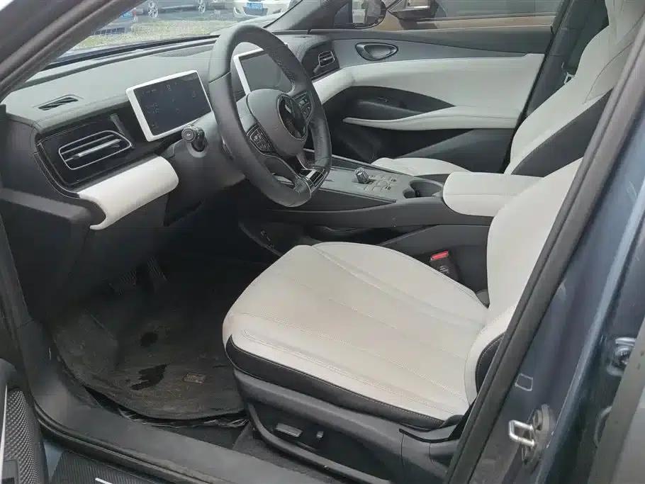 Seal 06 DM-i Touring Edition 2025 DM-i 150KM Premium Model — миниатюра 9