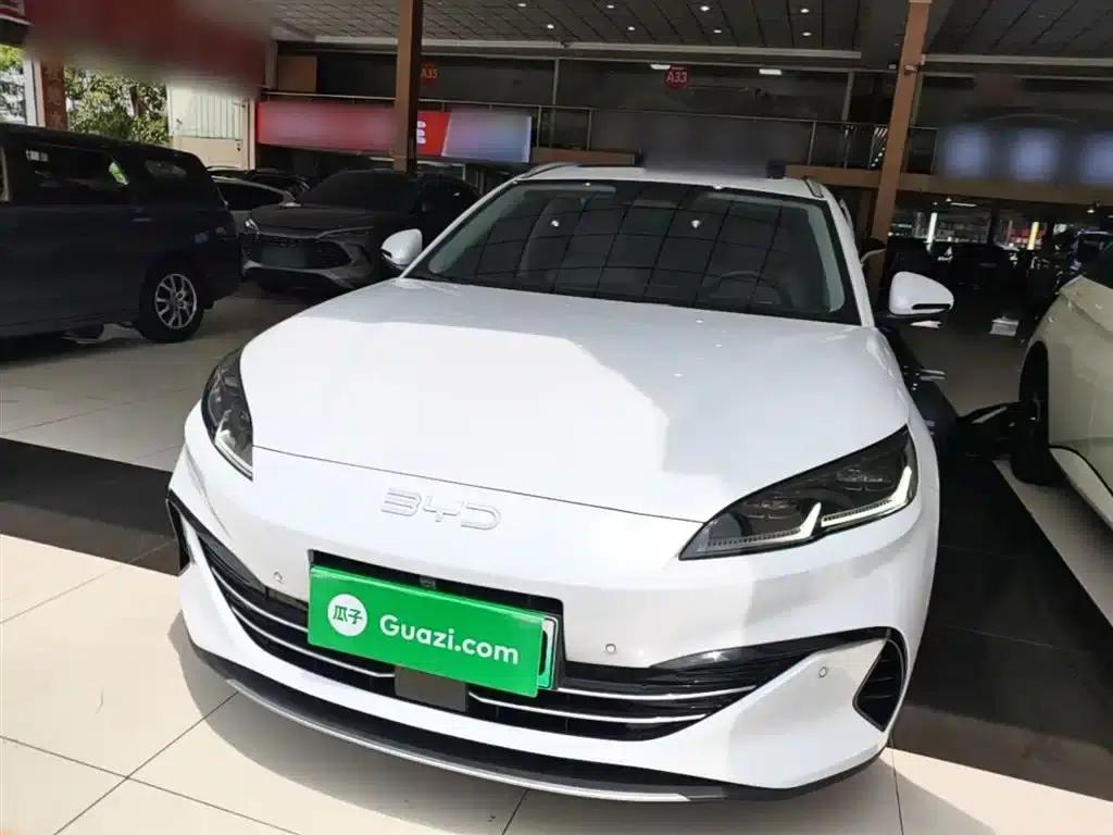 Seal 06 DM-i Touring Edition 2025 DM-i 80KM Premium — миниатюра 3