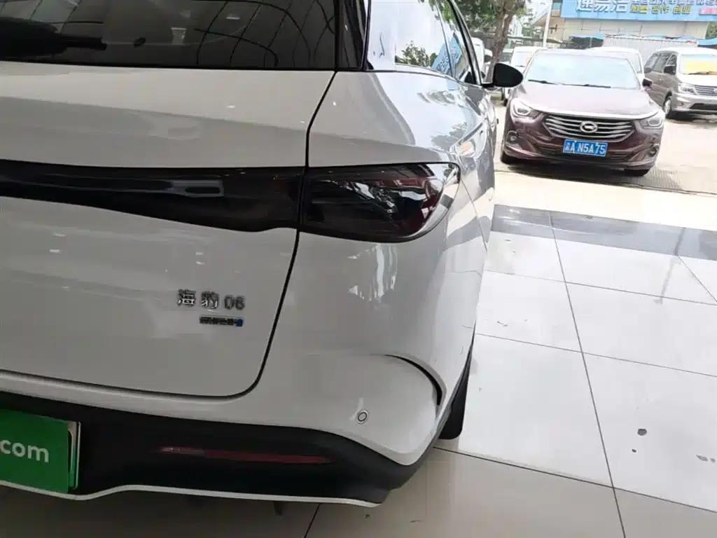 Seal 06 DM-i Touring Edition 2025 DM-i 80KM Premium — миниатюра 8