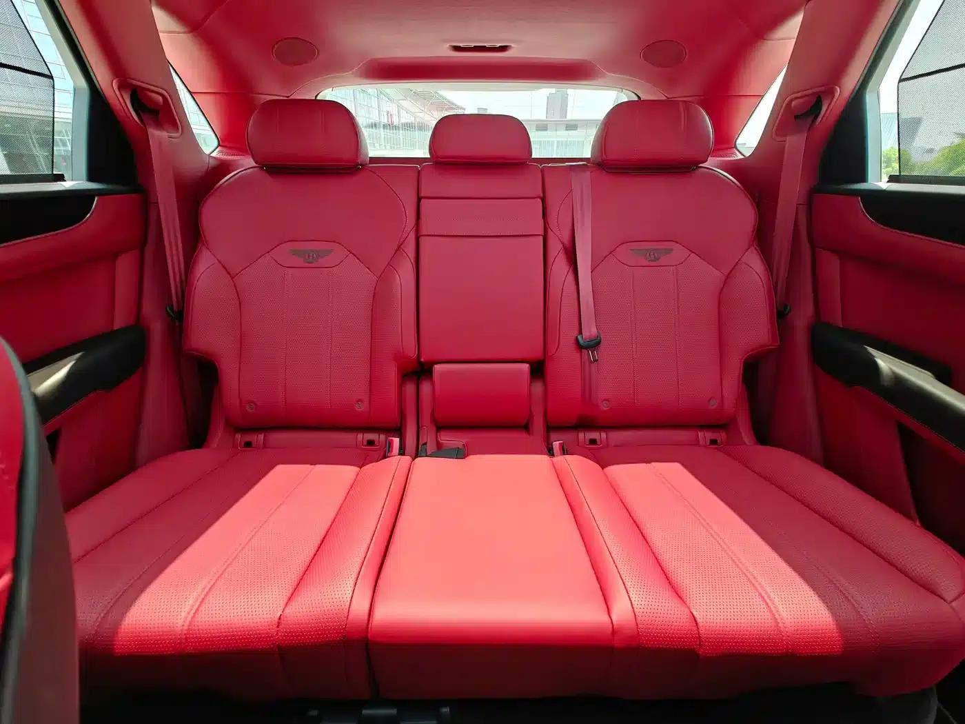 Bentayga Plug-in Hybrid 2021 3.0T PHEV — миниатюра 9