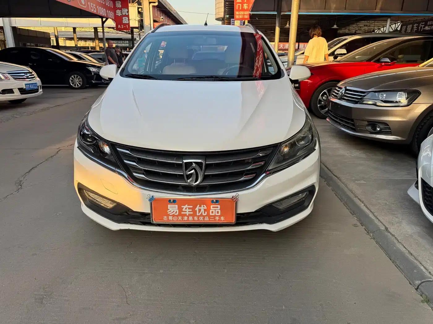 Baojun 310W 2017 1.5L Manual Comfort Model (National V Emission Standard) — миниатюра 2