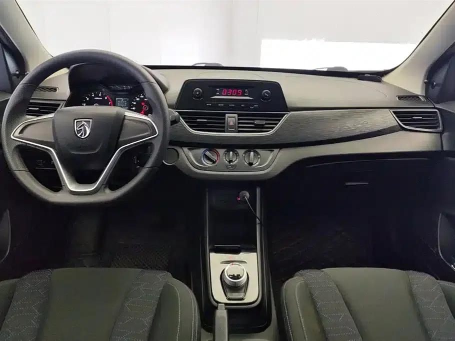 Baojun 310W 2020 1.5L Automatic Enjoyable Edition (National VI Emission Standard) — миниатюра 12