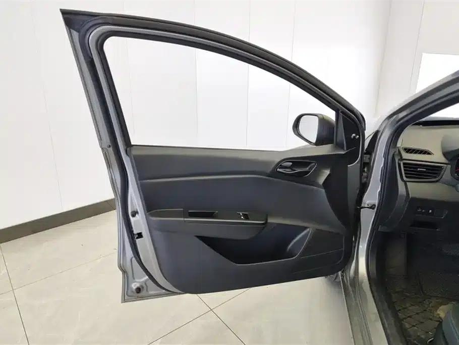 Baojun 310W 2020 1.5L Automatic Enjoyable Edition (National VI Emission Standard) — миниатюра 7