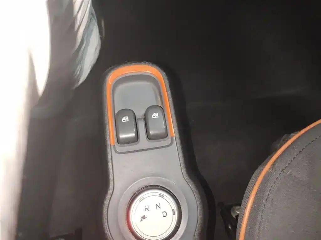 Baojun E100 2020 Model 305KM Smart Edition — миниатюра 14