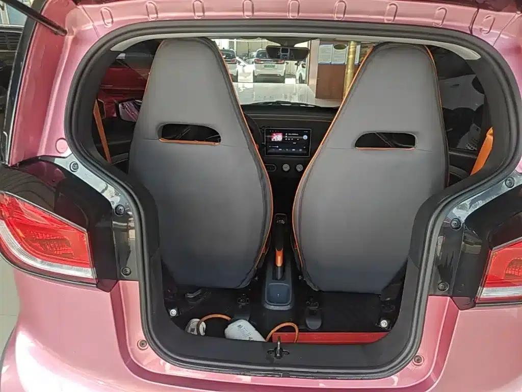 Baojun E100 2019 Model 250KM Smart Edition — миниатюра 19