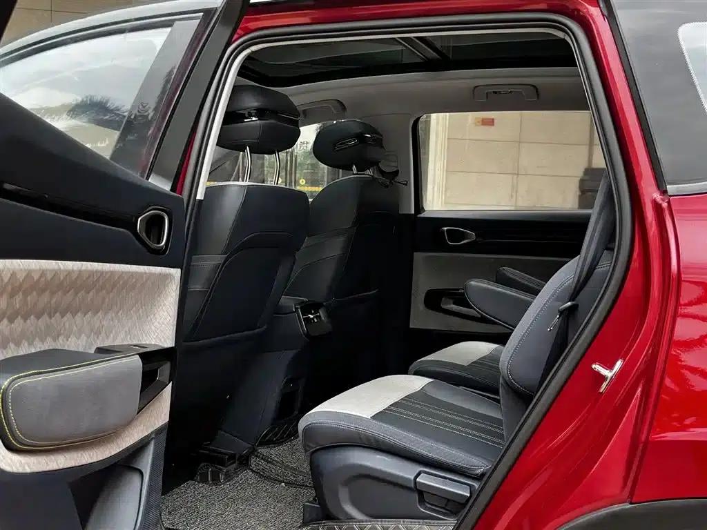 Baojun RM-5 2019 1.5T CVT 24-Hour Online Premium 6-Seater — миниатюра 12