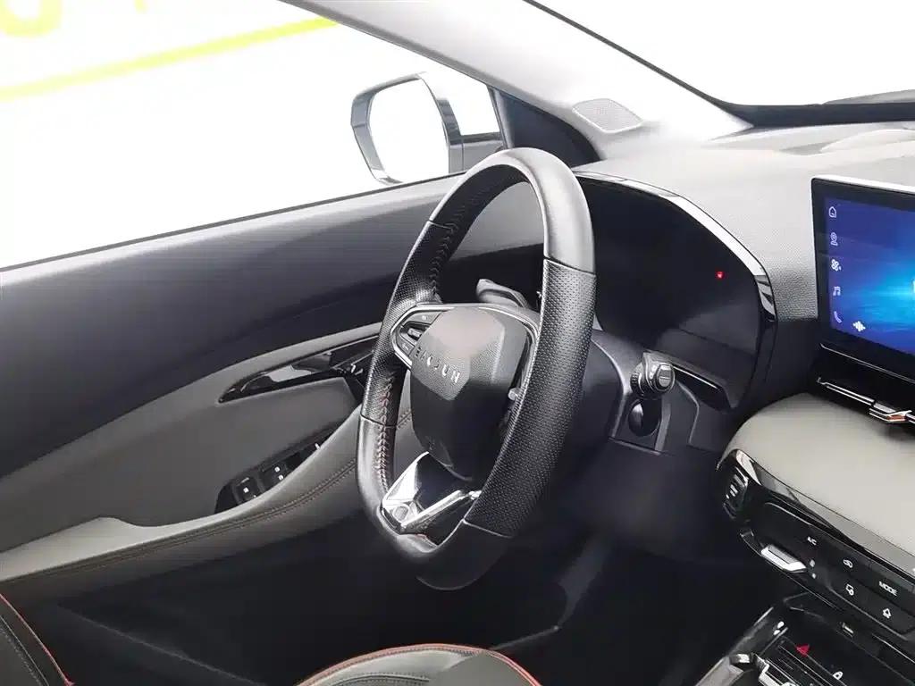 Baojun RS-3 2020 1.5L CVT 24-Hour Online Luxury Edition — миниатюра 22