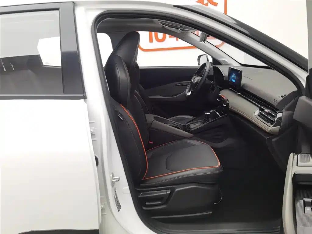 Baojun RS-3 2020 1.5L CVT 24-Hour Online Luxury Edition — миниатюра 23