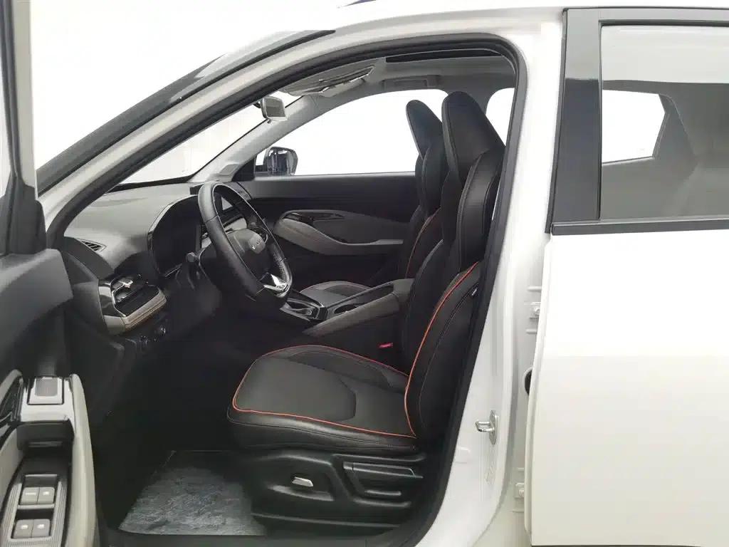 Baojun RS-3 2020 1.5L CVT 24-Hour Online Luxury Edition — миниатюра 10