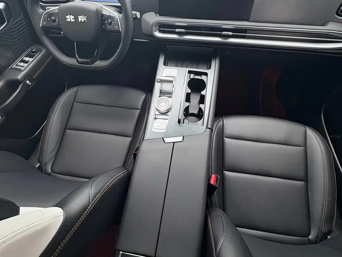 Beijing BJ30 2026 Traveler 1.5T DCT 2WD Standard Edition — миниатюра 14