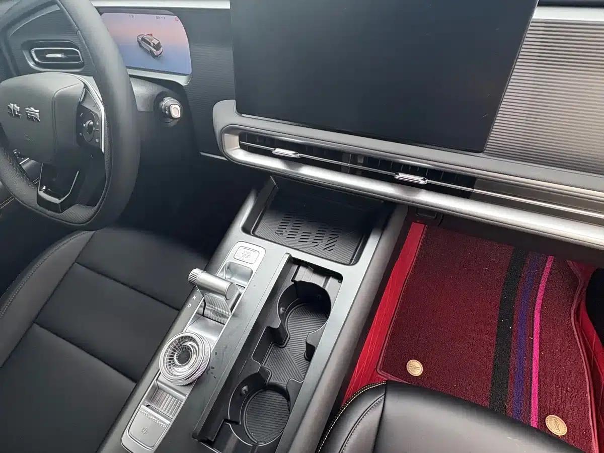 Beijing BJ30 2026 Traveler 1.5T DCT 2WD Standard Edition — миниатюра 8