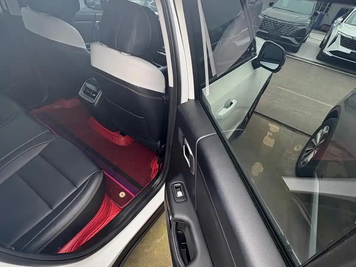 Beijing BJ30 2026 Traveler 1.5T DCT 2WD Standard Edition — миниатюра 10