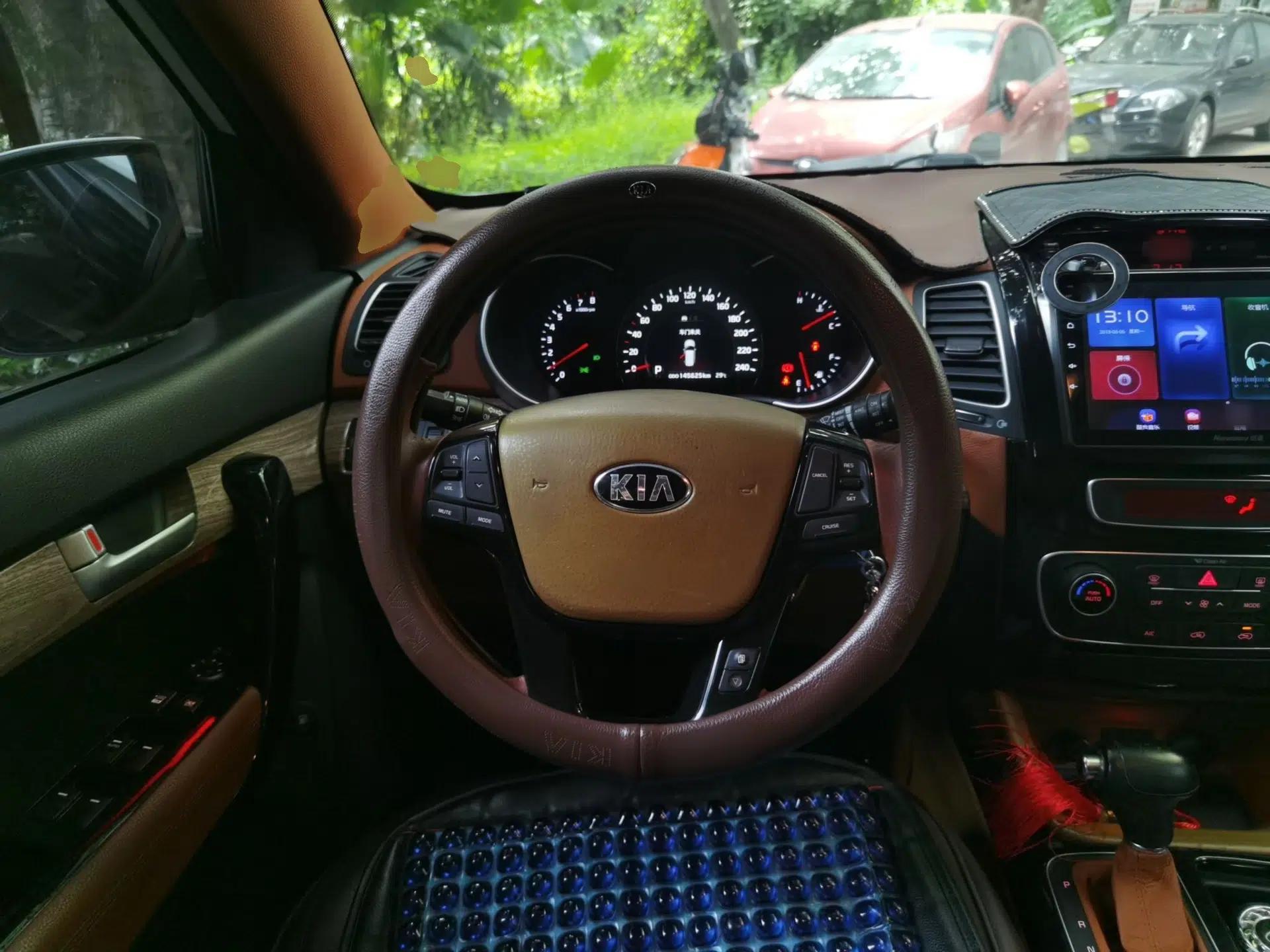 Kia Sorento 2013 2.4L 7-Seater Gasoline Comfort Version China IV Standard — миниатюра 11