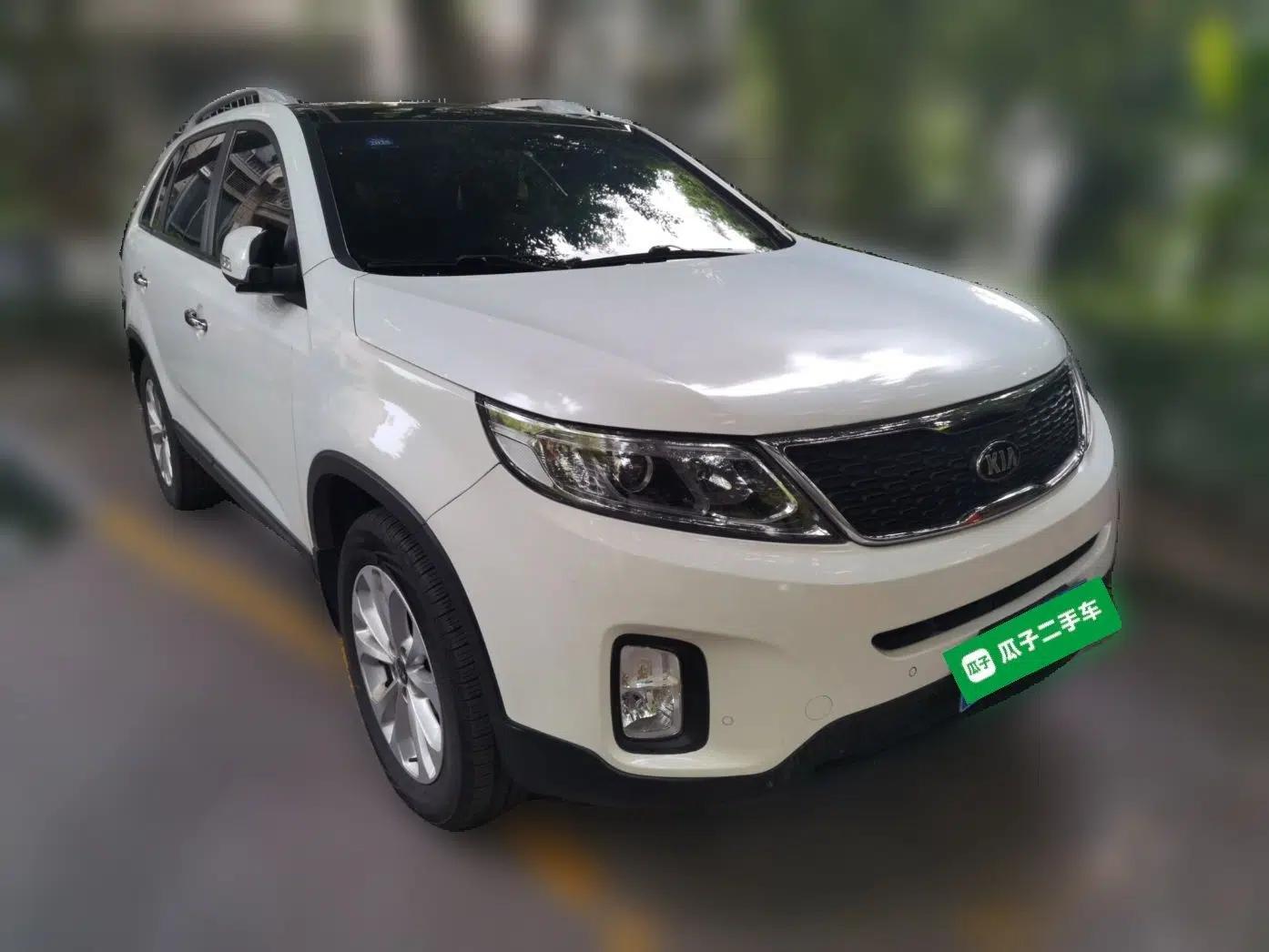 Kia Sorento 2013 2.4L 7-Seater Gasoline Comfort Version China IV Standard — миниатюра 3