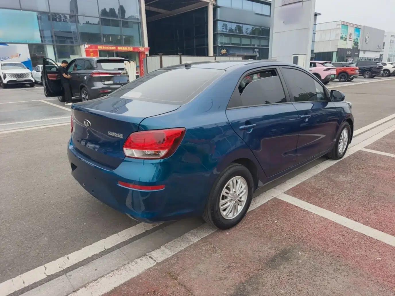 Kia Pegas 2017 1.4L Manual Value Edition — миниатюра 6
