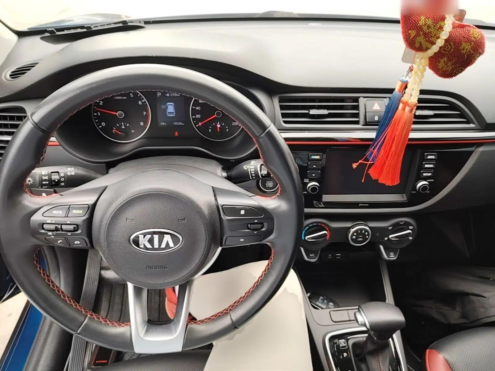 Kia KX Cross 2018 1.6L Automatic Dynamic Sunroof Version — миниатюра 13