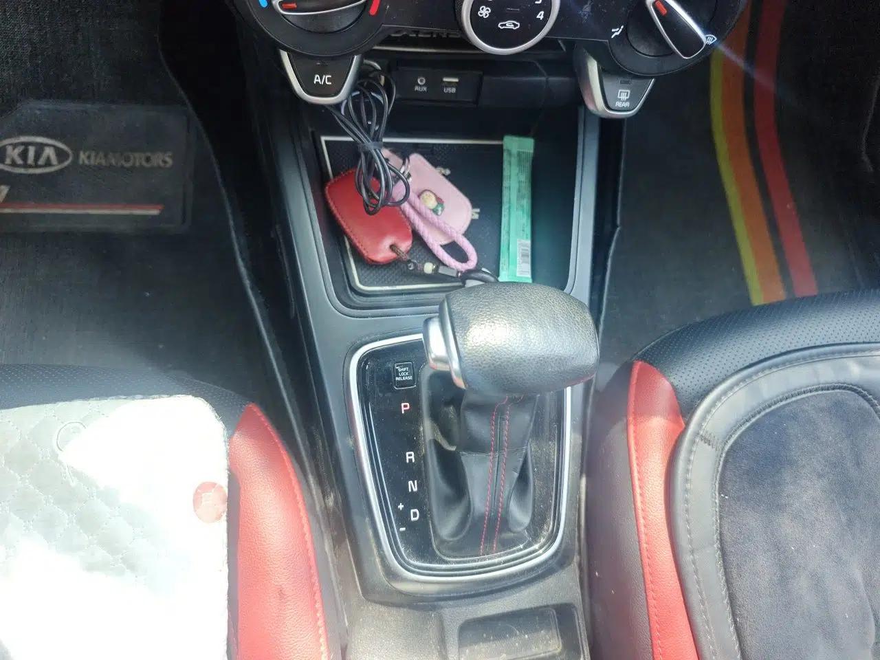 Kia KX Cross 2017 1.4L AT GLS — миниатюра 15