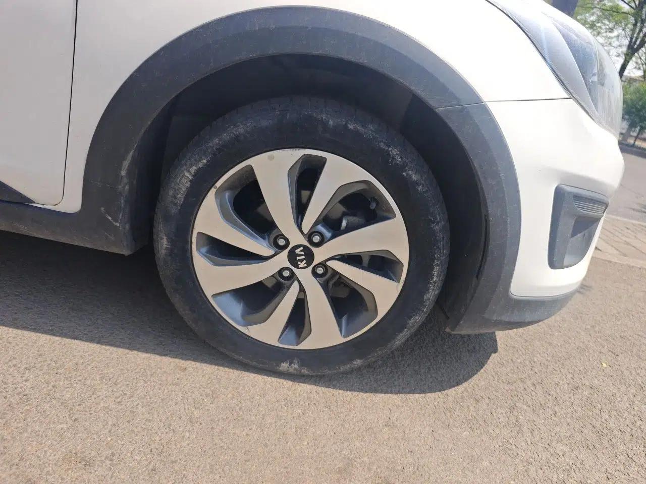 Kia KX Cross 2017 1.4L AT GLS — миниатюра 8
