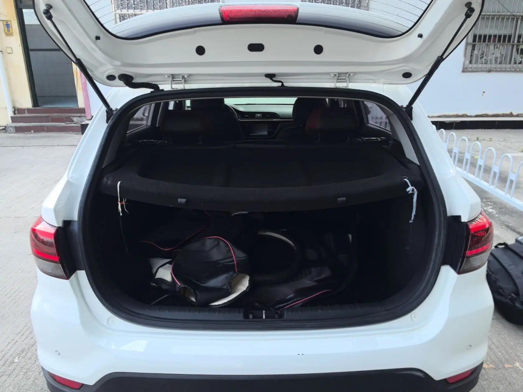 Kia KX Cross 2017 1.4L AT GLS — миниатюра 22