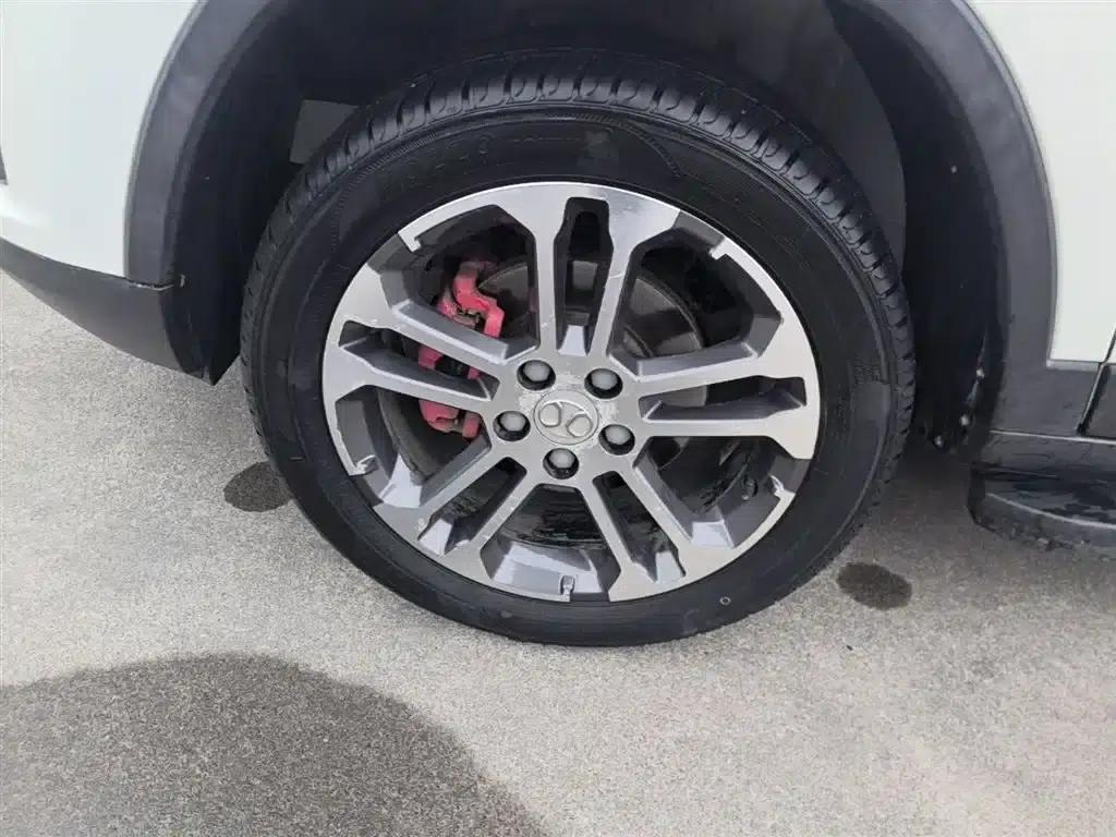 2016 Senova X35 1.5L Manual Deluxe Edition — миниатюра 23